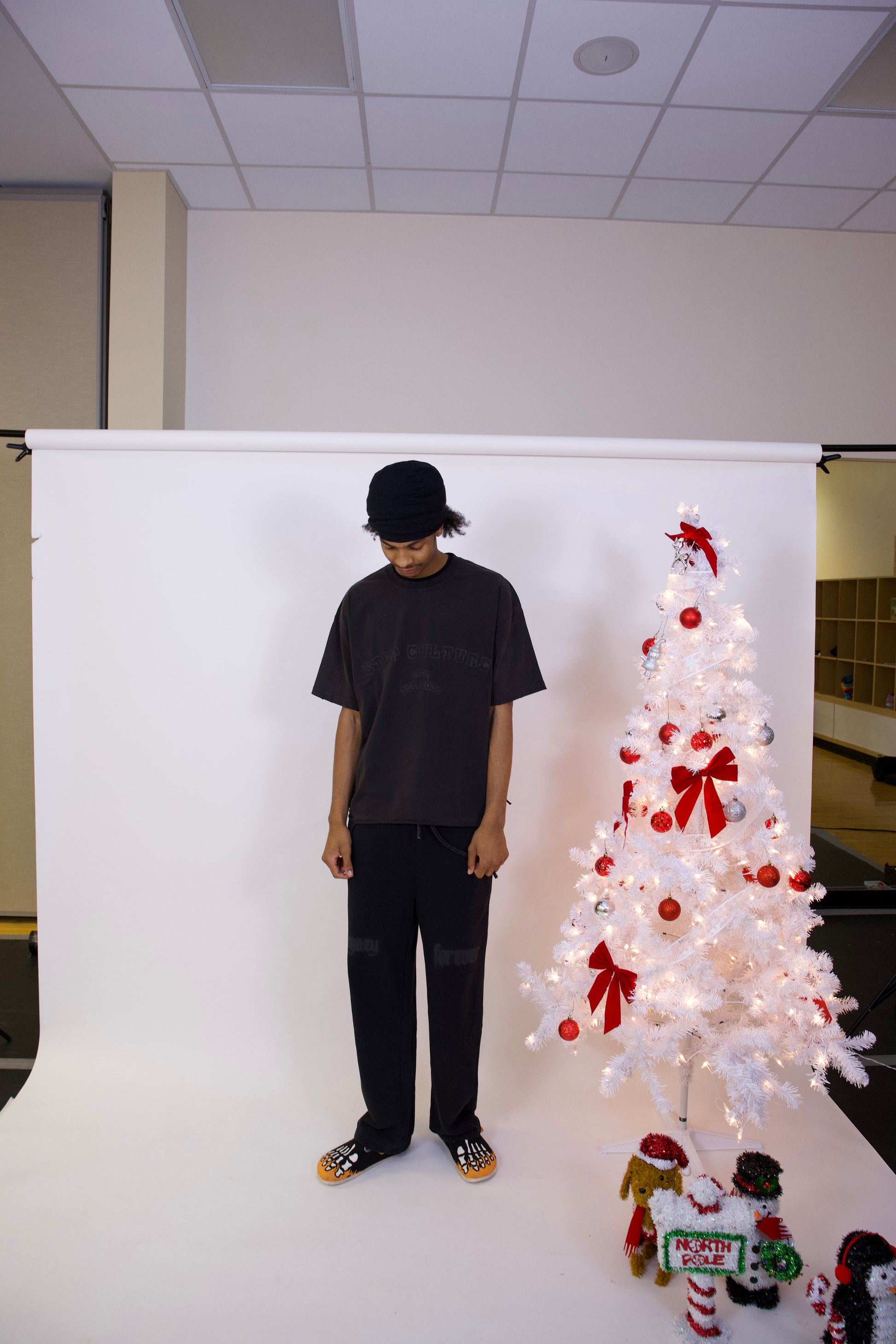 “STEP CULTURE” Raw-Hem T-Shirt