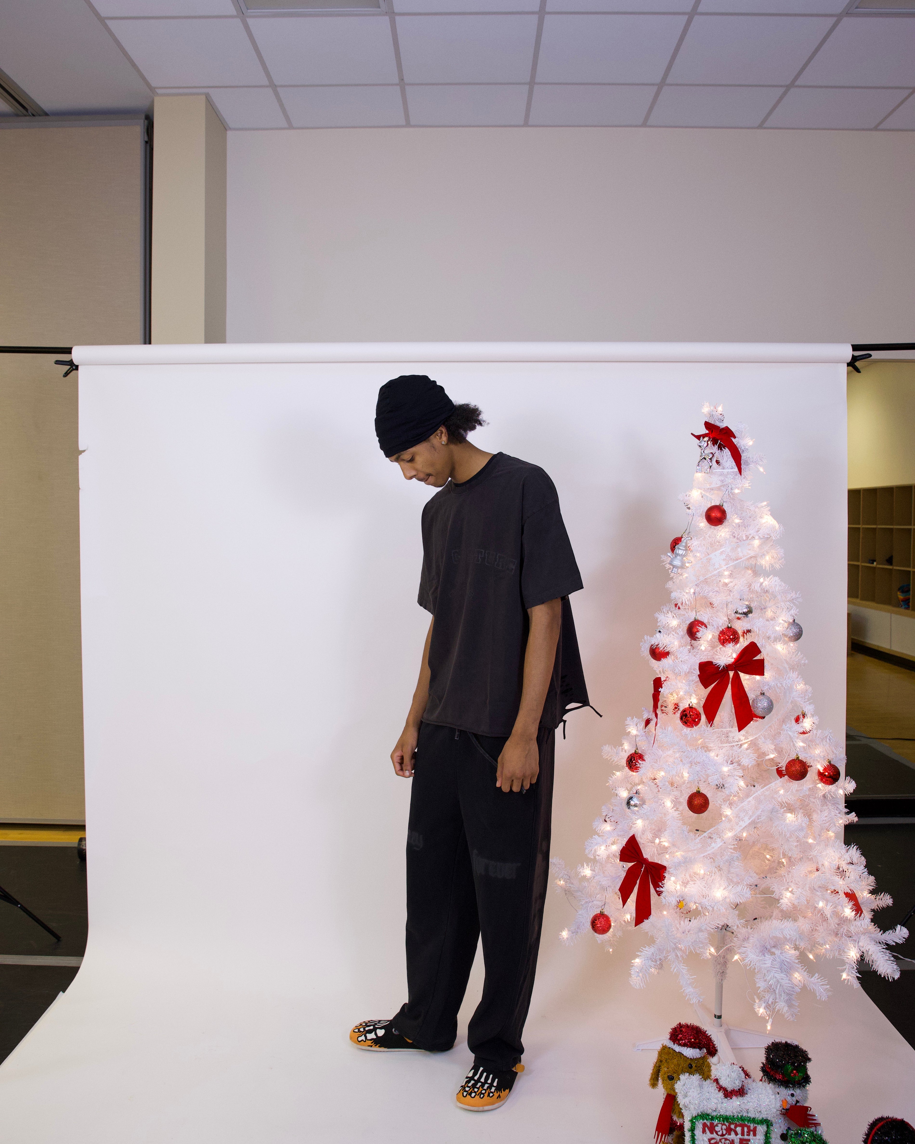 “STEP CULTURE” Raw-Hem T-Shirt