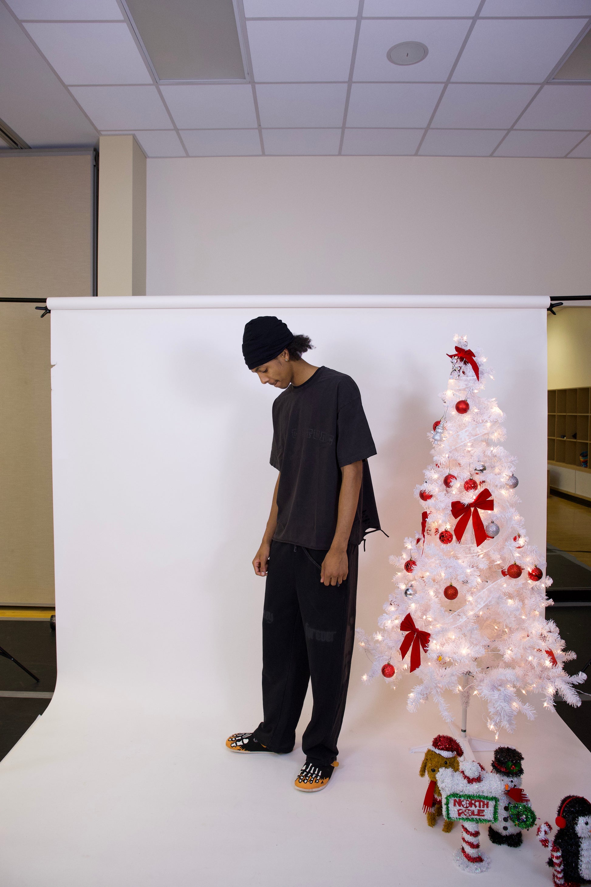 “STEP CULTURE” Raw-Hem T-Shirt