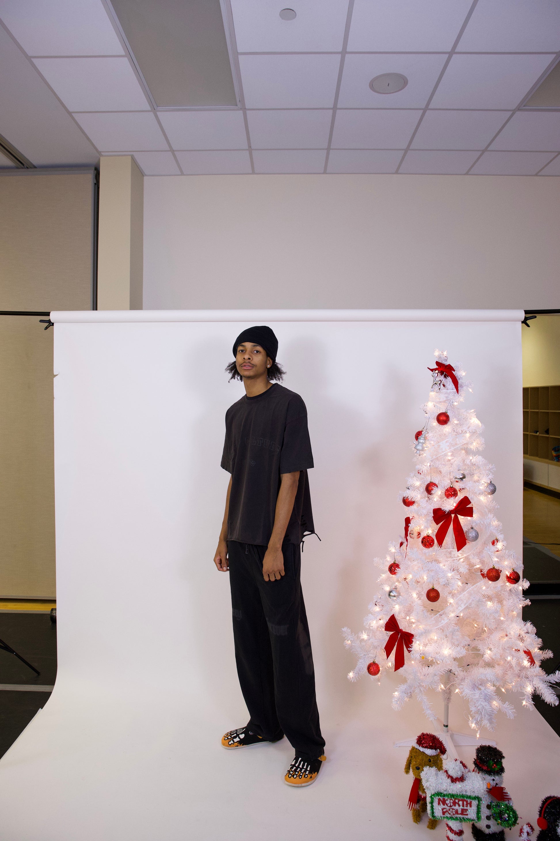 “STEP CULTURE” Raw-Hem T-Shirt